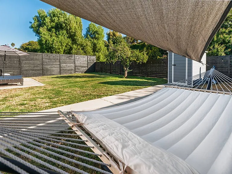 5209 Solola Ave — Photo 13