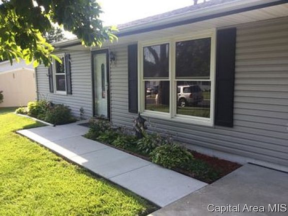 3rd image of 1545 Richwood Dr
