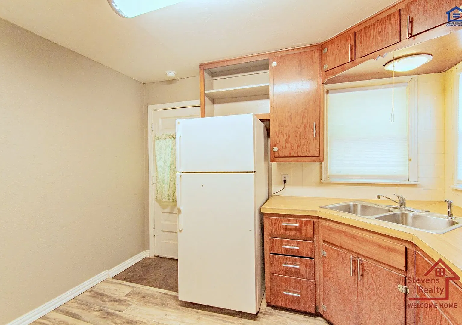 $250 off first months rent! | Embrace Urban Oasis Living — Photo 4