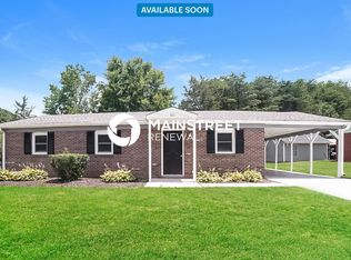 101 Windward Cir, Mocksville, NC 27028