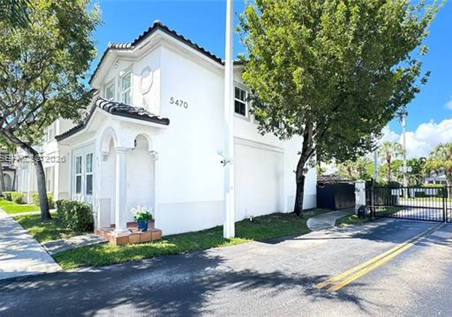 5470 NW 107th Ave th 801, Doral, FL 33178 — Photo 4