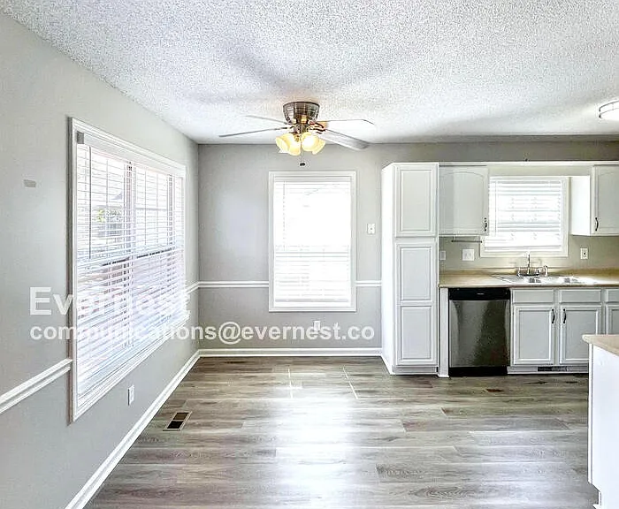 3397 Bradfield Dr — Photo 3