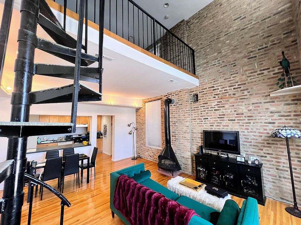 1st image of 2129 N Southport Ave #3C