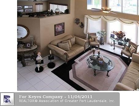 4th image of 9810 NW 49th Pl