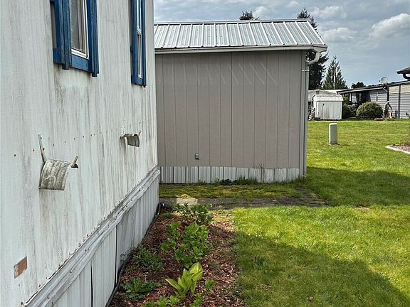 5th image of 16600 25th Avenue NE #61