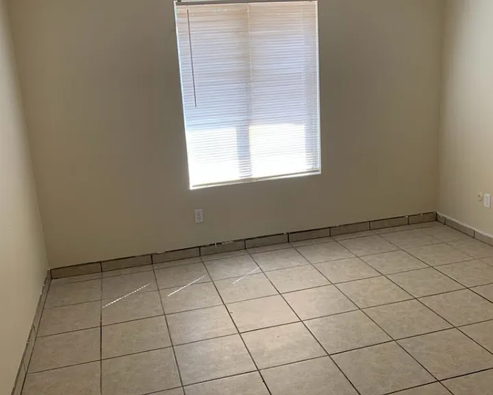 1190 Beverly Dr #F — Photo 5