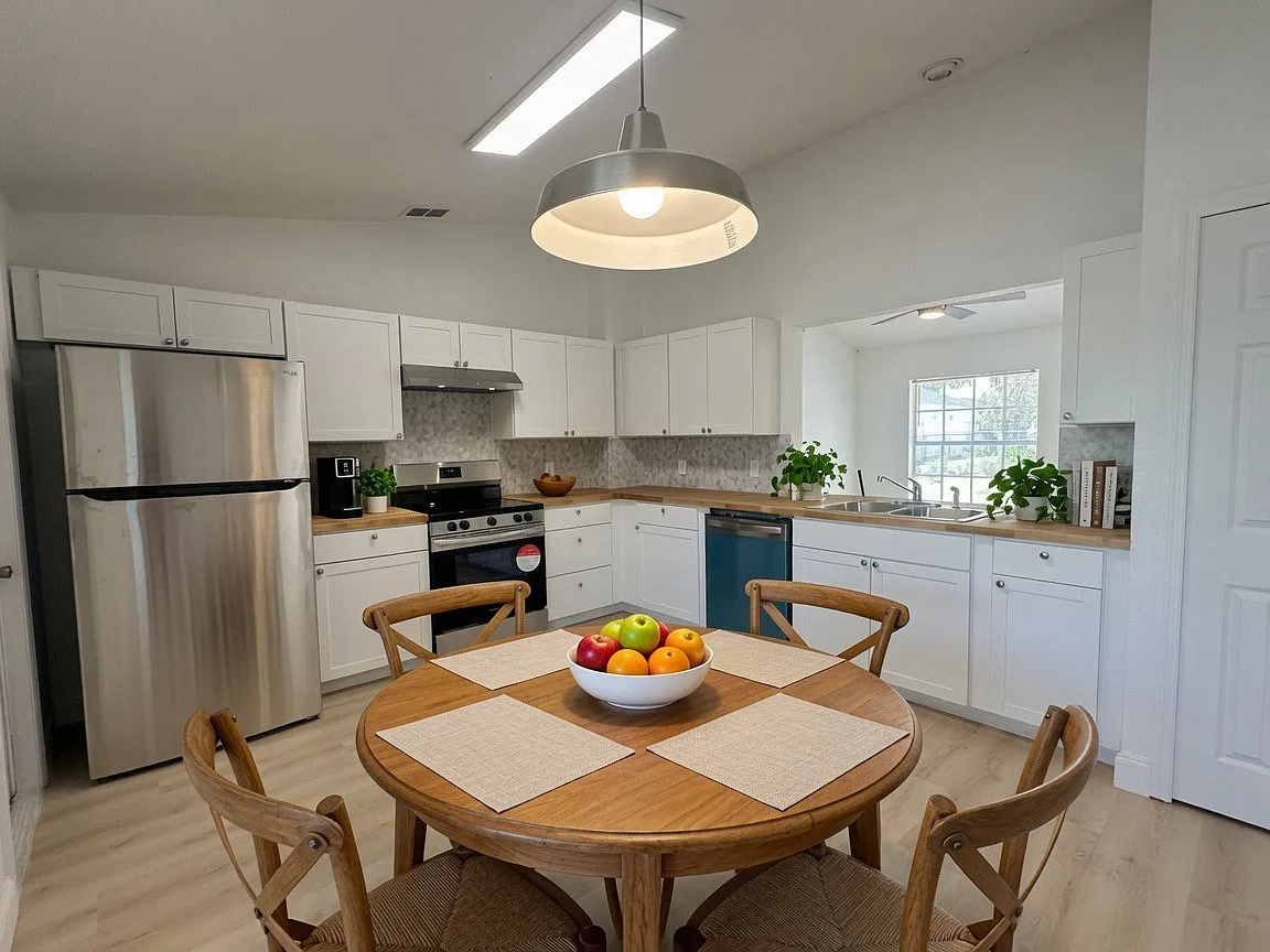 3 bed, 1230 sqft, $1,800 — Photo 2