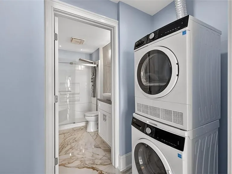 1075 Peachtree Walk NE #A512 — Photo 19