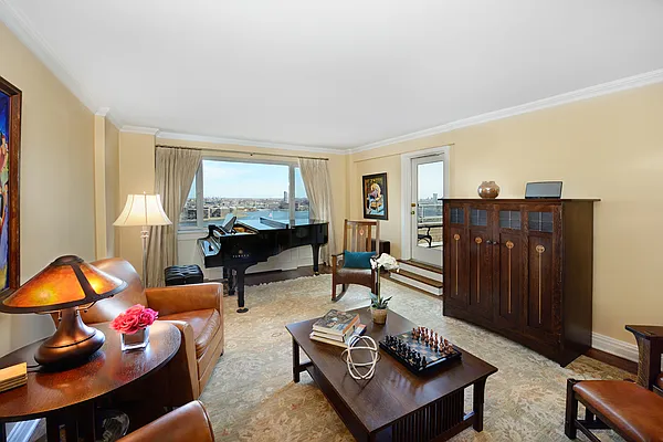 Sold by Corcoran | media 3