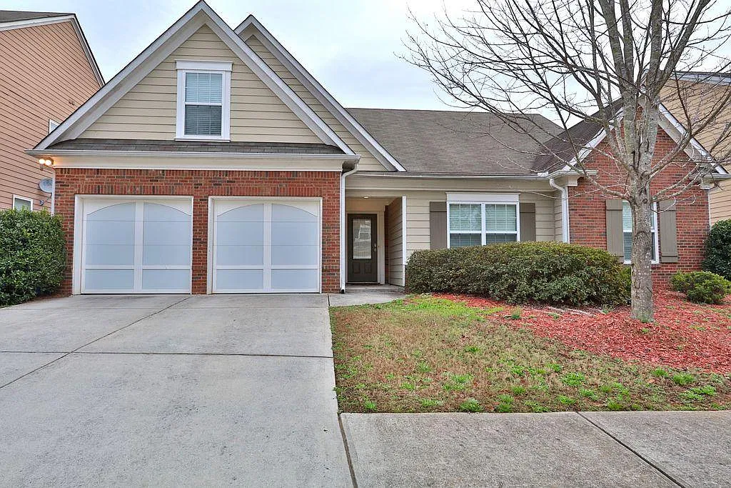 5 bed, 2086 sqft, $2,250 — Photo 1