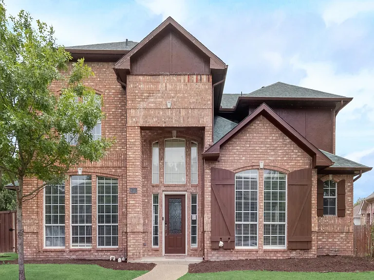 4618 Lakepointe Ave — Photo 8