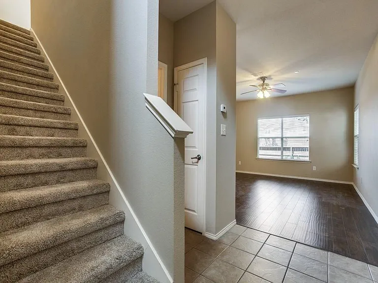 4531 Woodsboro Ln — Photo 12