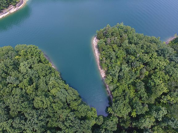 4th image of 20 Cumberland Shores