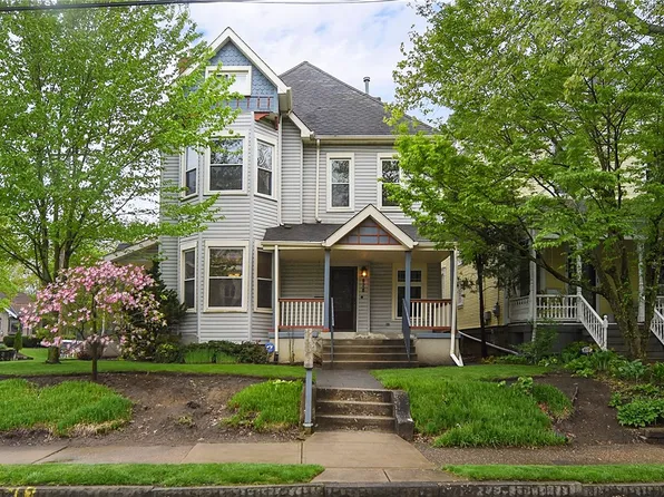830 Savannah Ave, Pittsburgh, PA 15221
