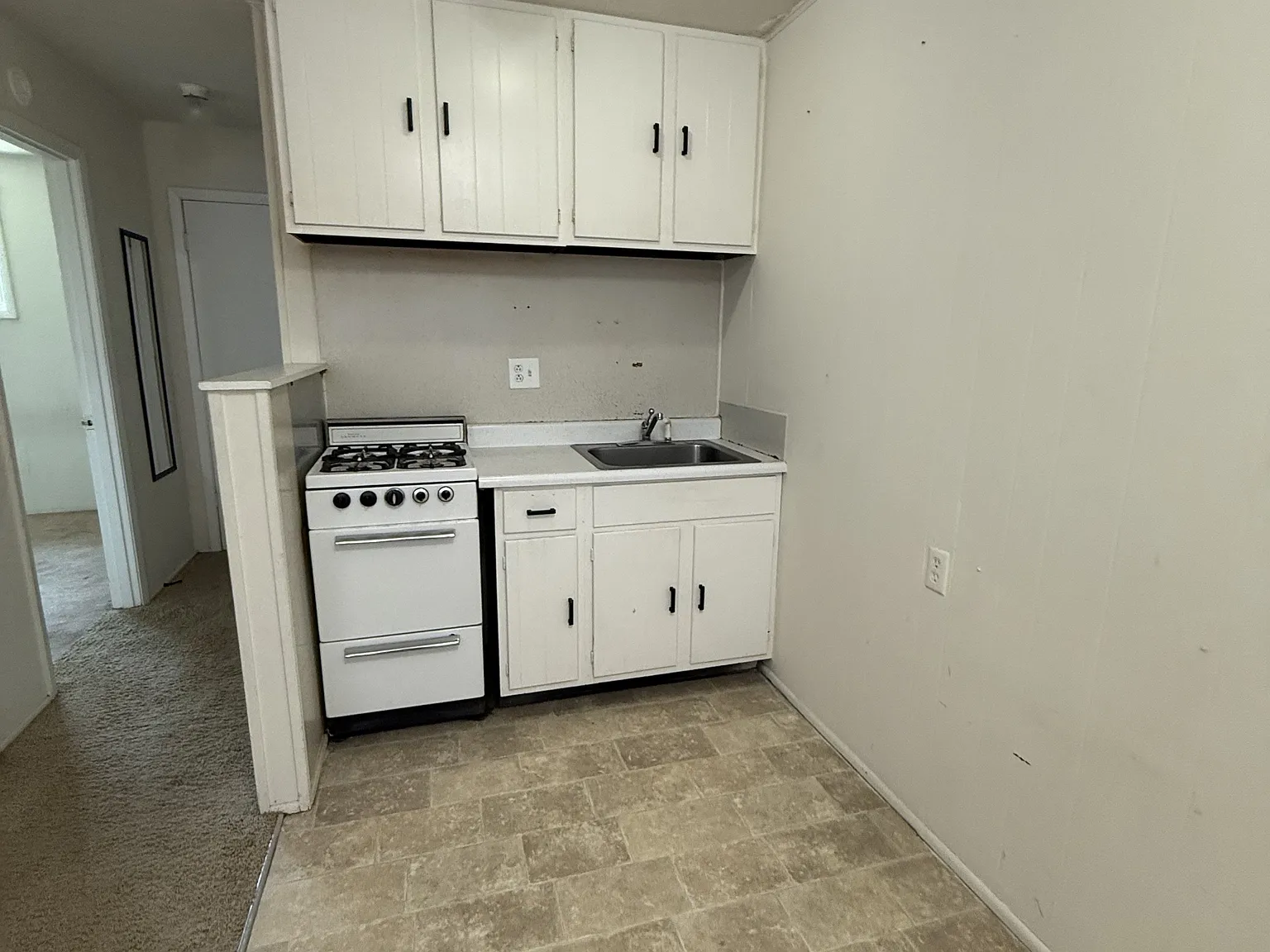 708 North Lincoln Street - 8 — Photo 2
