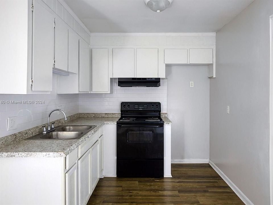 Shamrock Apartments 404 Russell Pkwy Warner Robins GA Zillow