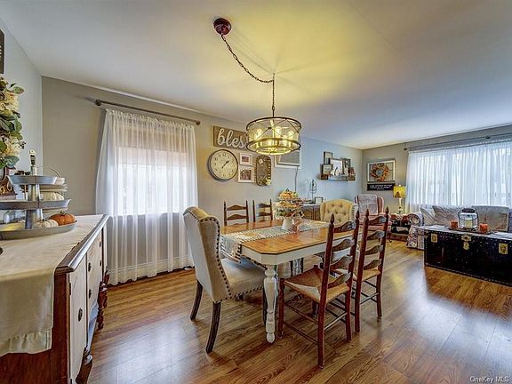 3rd image of 38 Richmond Pl