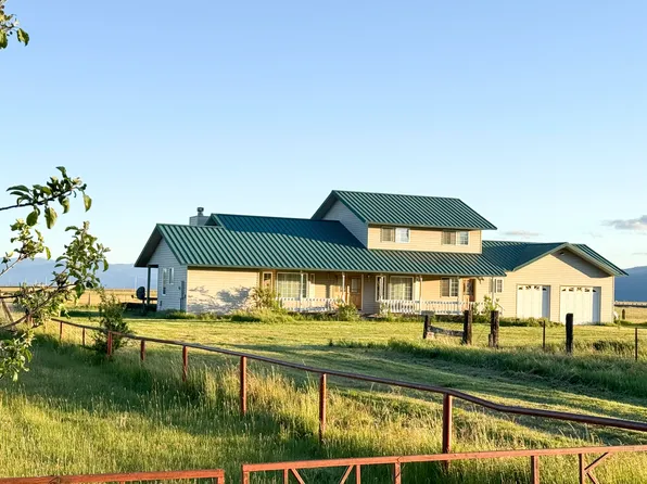 52280 Klamath St, Fort Klamath, OR 97626