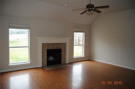 3rd image of 6004 Fannin Dr