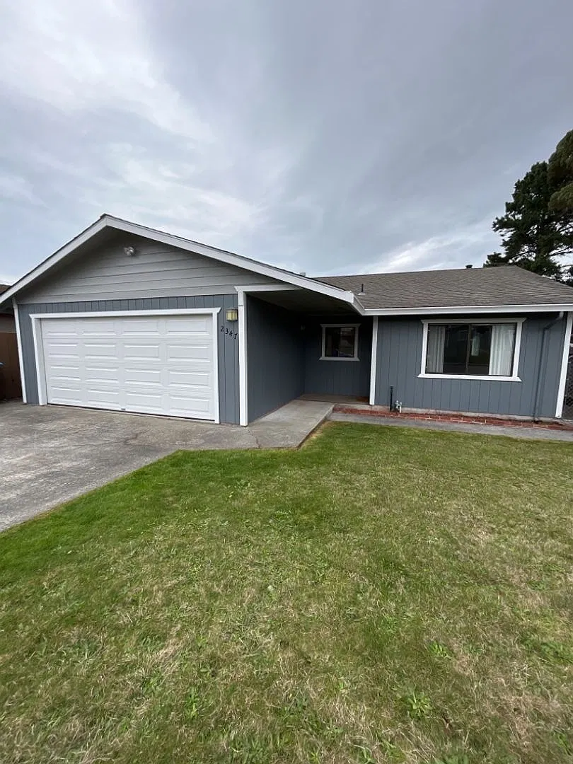 Dog Friendly Humboldt Hill Home With Fenced Yard! — Photo 1