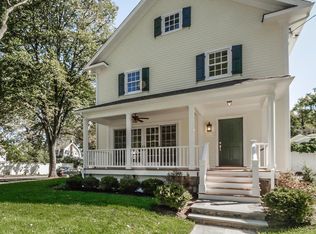 10 Heusted Dr, Old Greenwich, CT 06870