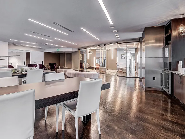 Resident Lounge and Coffee Bar with Complimentary Wi-Fi