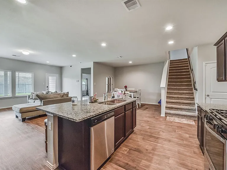 23603 Blodgett Peak Trl — Photo 17