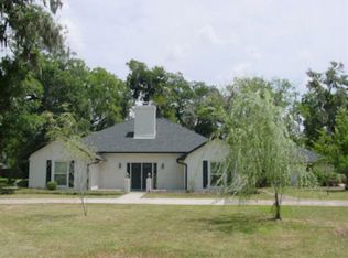 106 Fawn Trl, Lake Jackson, TX 77566