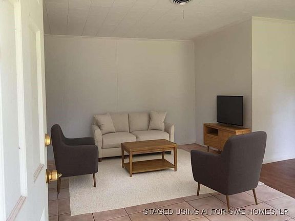 3rd image of 1311 W 6th St