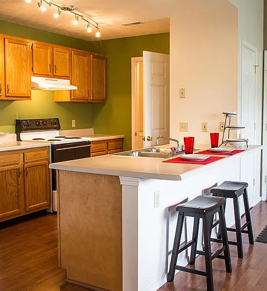Bloom Apartments — Photo 30