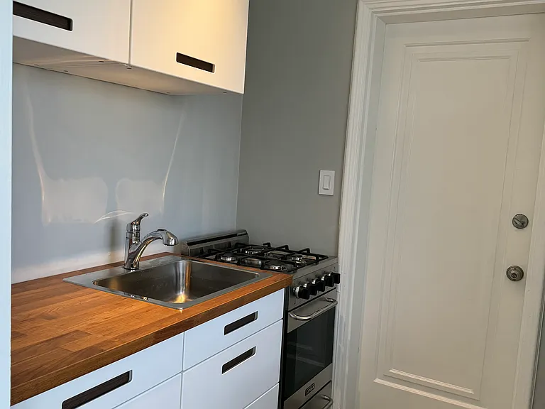 Kitchen, Clean, simple, functional.