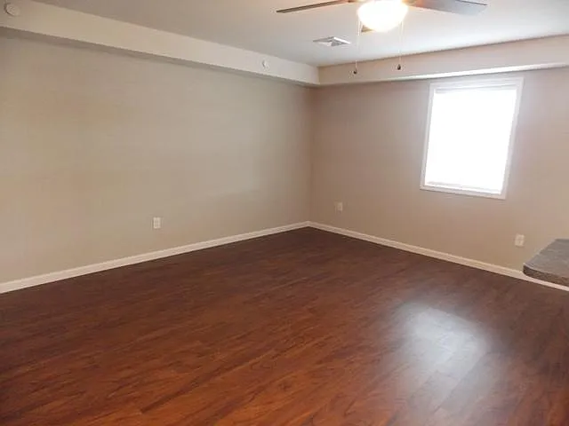 20 Fairfield St #6 — Photo 3