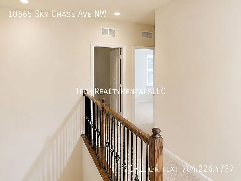 10665 Sky Chase Ave NW — Photo 15