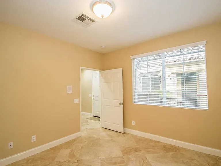 Chapel Dr, Camarillo — Photo 3