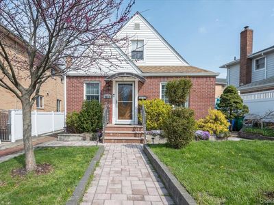 24611 61st Avenue, Little Neck, NY, 11362