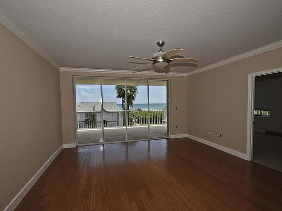 4th image of 817 Mystic Dr APT 305