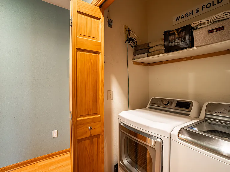 822 E Pearson St #1 — Photo 15