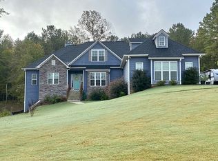 216 Ridgeview Dr, Newnan, GA 30263