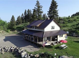 193 Mary Ann Creek Rd, Oroville, WA 98844