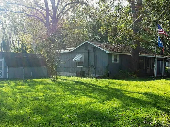 132 Dixie Ln, Livingston, TX 77351