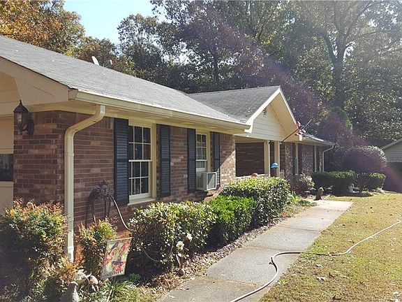 3rd image of 1768 Brandy Woods Dr SE