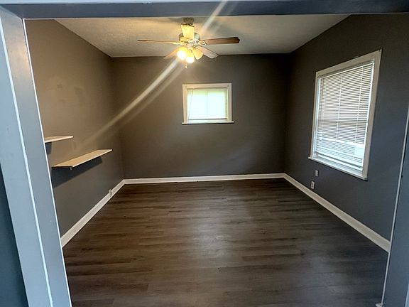 3rd image of 3036 E 126th St