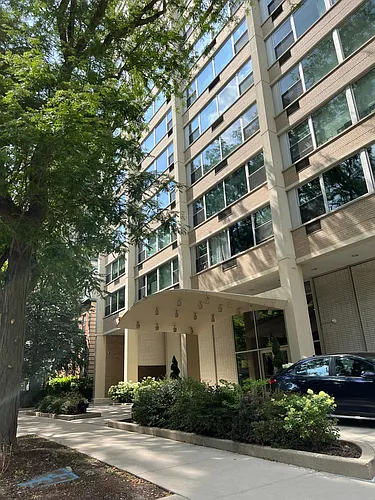 336 W Wellington Ave Photo 1