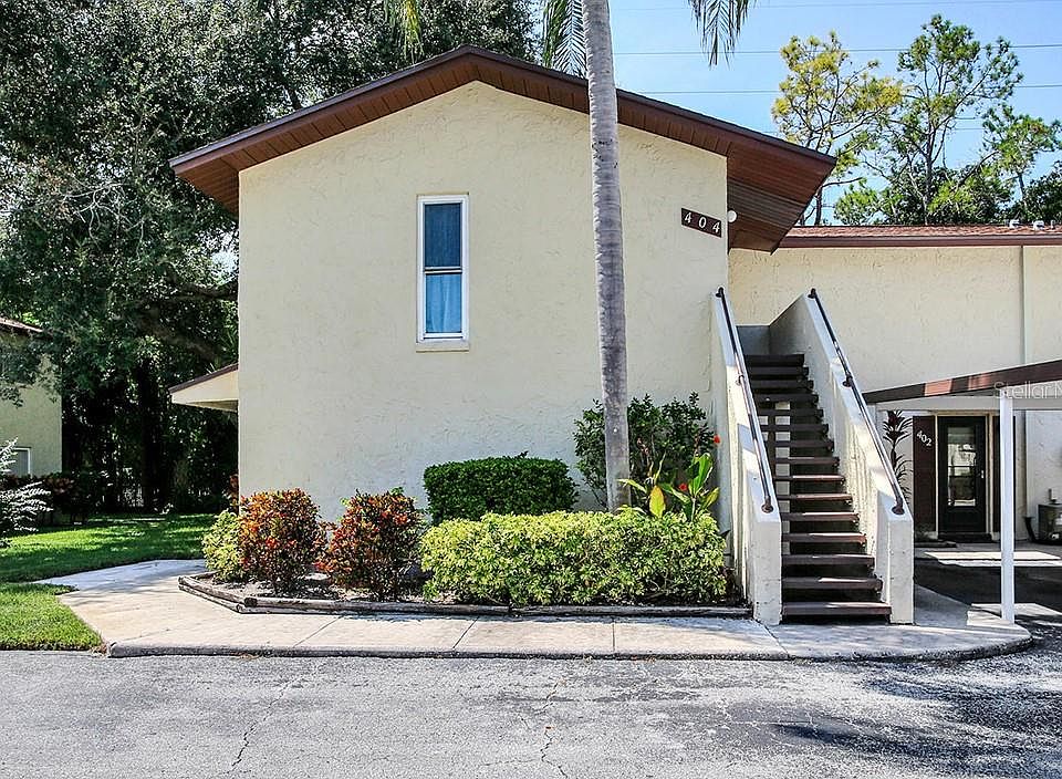1st image of 501 E Bay Dr APT 404