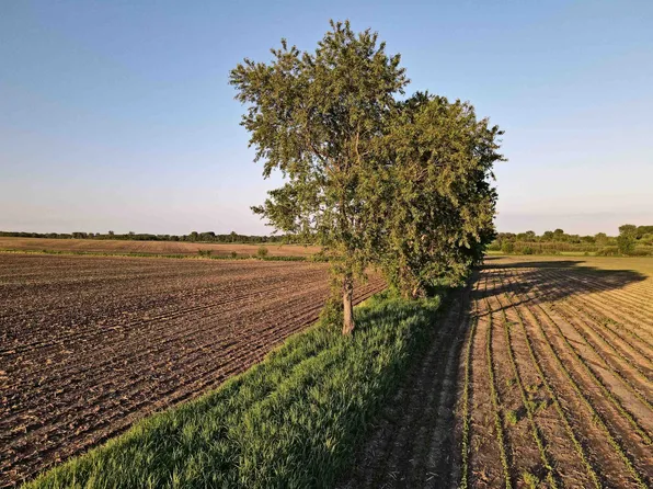 92.93 M/l Acres, Sun Prairie, WI 53590