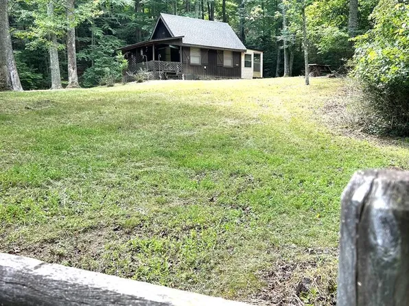 329 Hegarty Dr, Stuart, VA 24171