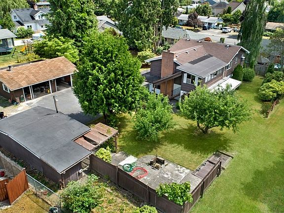 5th image of 2127 13th Ave NW