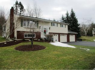 1221 Murray Hill Rd, Vestal, NY 13850