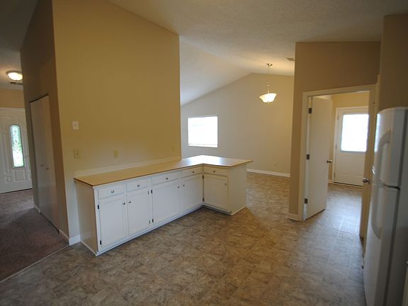2nd image of 180 Catalina Dr