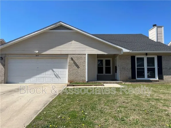 2840 Chillingworth Dr, Fayetteville, NC 28306